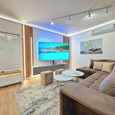 Luxury Apartment. 75 Inches Tv Варна Екстериор снимка