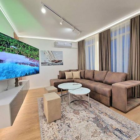 Luxury Apartment. 75 Inches Tv Варна Екстериор снимка