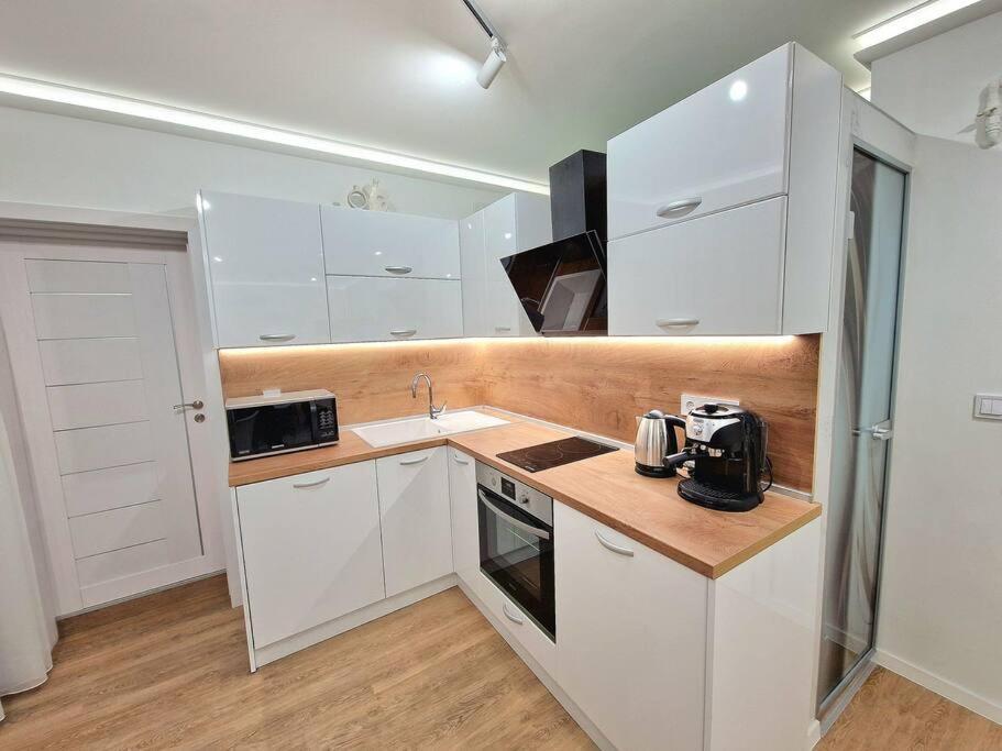 Luxury Apartment. 75 Inches Tv Варна Екстериор снимка